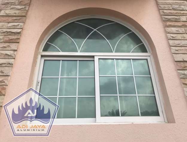 Jasa Jendela Aluminium Lengkung Fasad Ruko Gratis Pasang