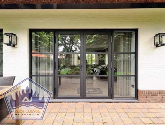 Jasa pintu finished good sliding kaca minimalis awet