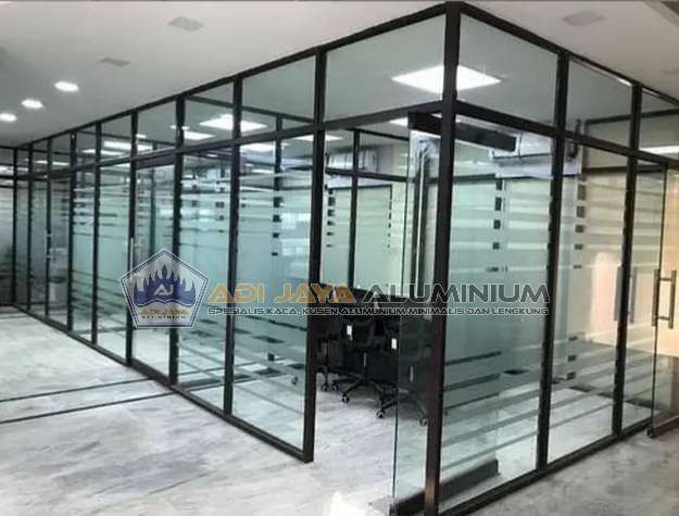 Partisi aluminium custom Depok hitam doff (Terlaris)